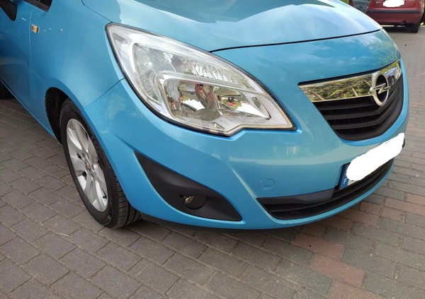 Opel Meriva cena 21900 przebieg: 124000, rok produkcji 2010 z Białystok małe 232